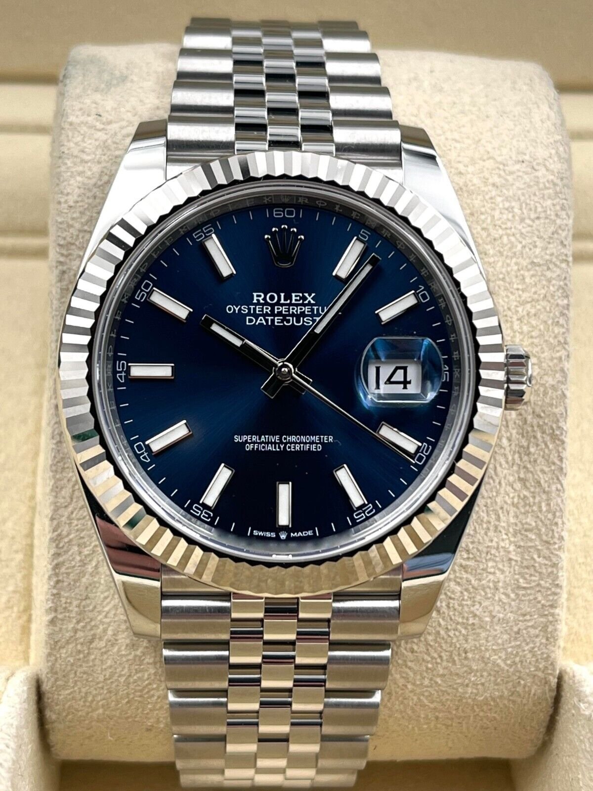 b3e06a44-3600-5a05-9b33-b053f2c7141d.jpg Rolex Datejust 41 126334 - Image 1