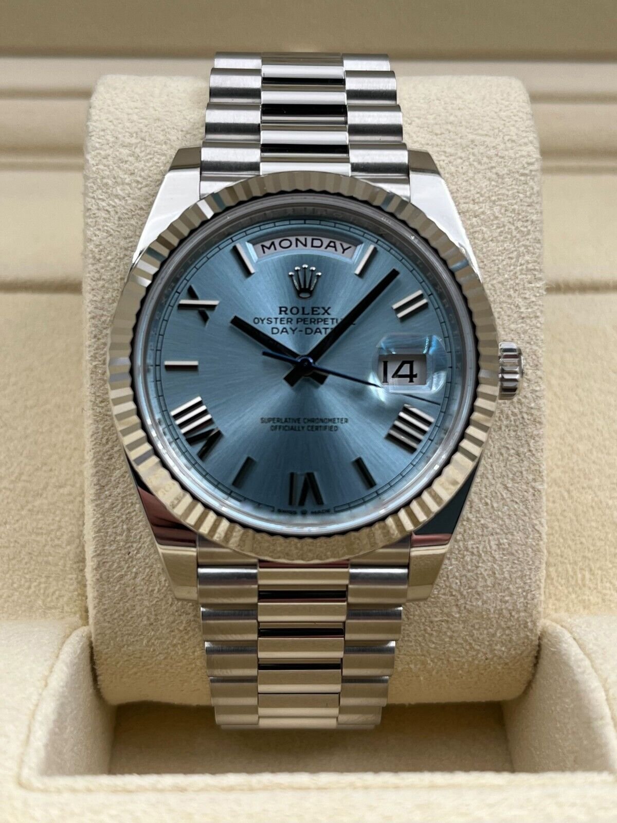 f99a0b44-a034-513e-b589-cc5dcf77ece3.jpg Rolex Day-Date 228236(Pending Sold) - Image 1